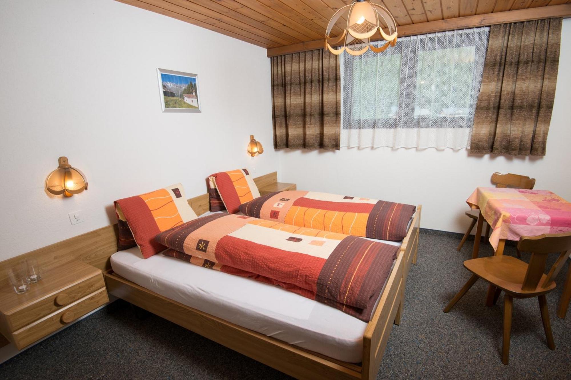 Ferienhaus Adonis Saas-Grund Rum bild
