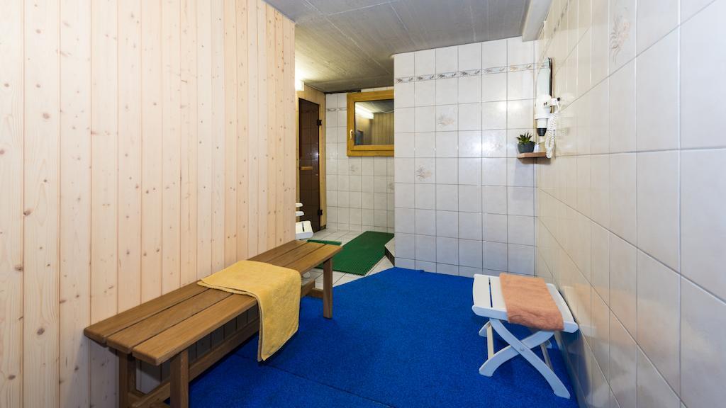 Ferienhaus Adonis Saas-Grund Exteriör bild